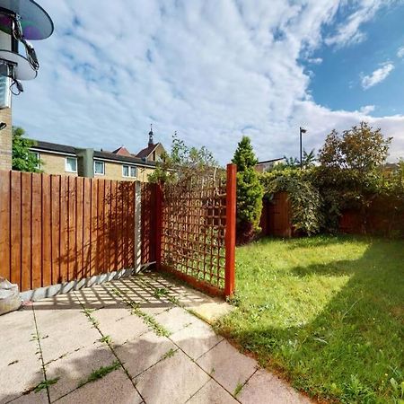 Super 2 Bed House With Privategarden London Luaran gambar